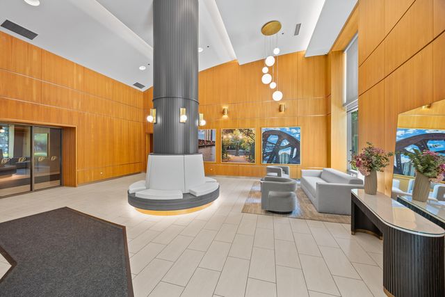 501 N Clinton Street 607, Chicago, IL 60654