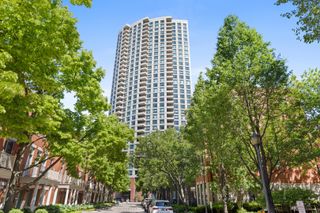501 N Clinton Street 607, Chicago, IL 60654