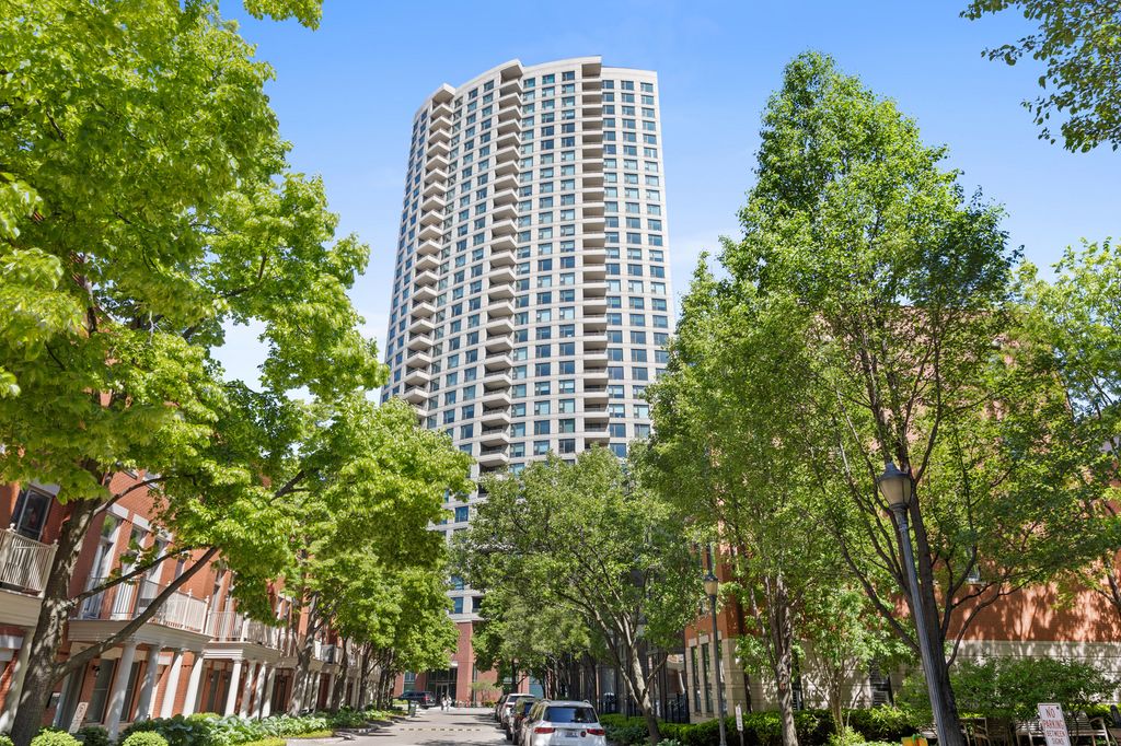 501 N Clinton Street 607, Chicago, IL 60654