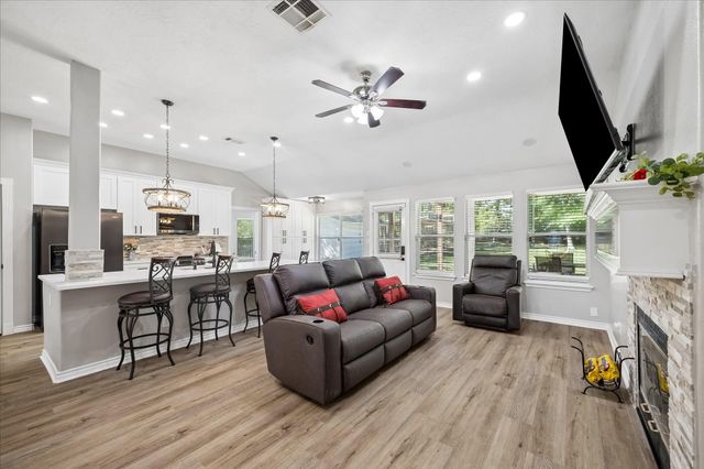 22711 Meadowsweet Drive Drive, Magnolia, TX 77355