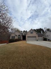1067 Monticello Drive, Monroe, GA 30655