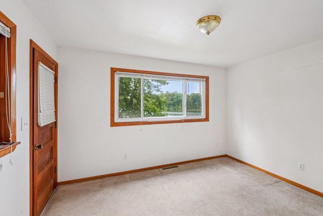 115 E Lake LANE, Colgate, WI 53017