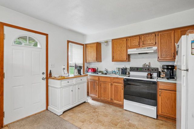115 E Lake LANE, Colgate, WI 53017