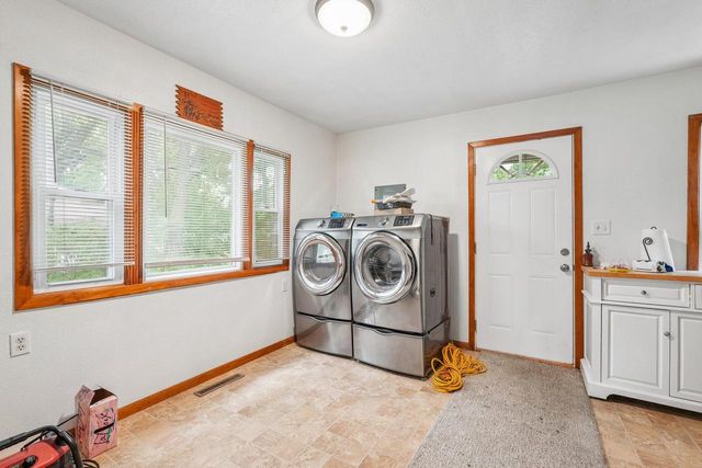 115 E Lake LANE, Colgate, WI 53017
