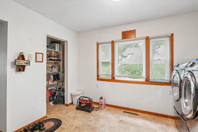 115 E Lake LANE, Colgate, WI 53017