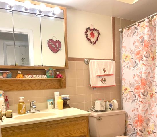 11107 S 84th Avenue 2A, Palos Hills, IL 60465