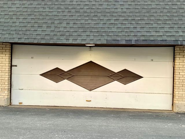 11107 S 84th Avenue 2A, Palos Hills, IL 60465