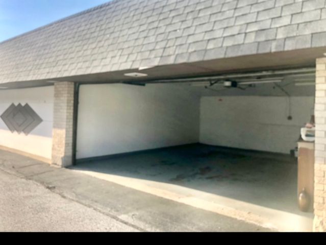 11107 S 84th Avenue 2A, Palos Hills, IL 60465