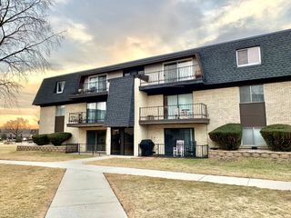 11107 S 84th Avenue 2A, Palos Hills, IL 60465