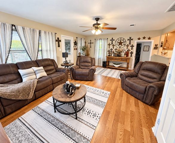 7405 Ewing Avenue, Fort Worth, TX 76116