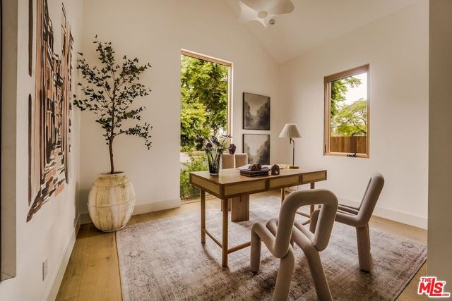 534 N Bronson Avenue, Los Angeles, CA 90004