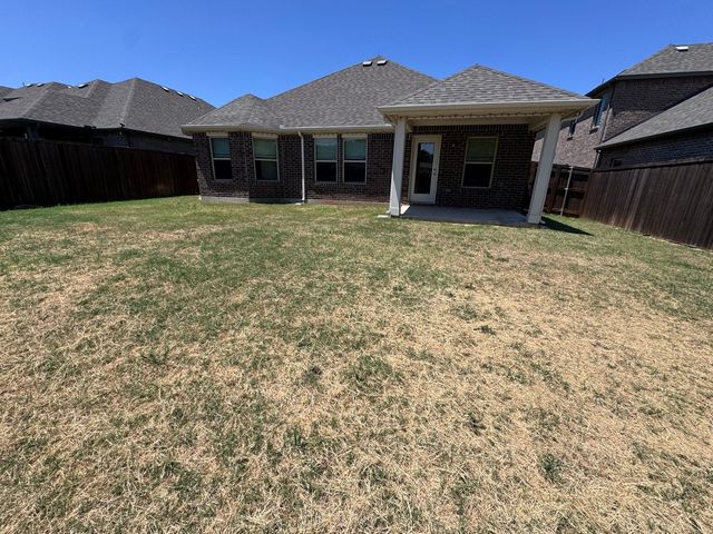 1323 Rosler Street, Mansfield, TX 76063