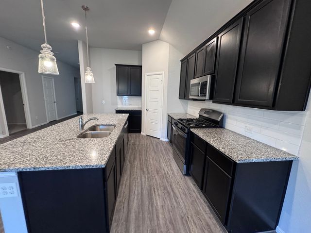 1323 Rosler Street, Mansfield, TX 76063