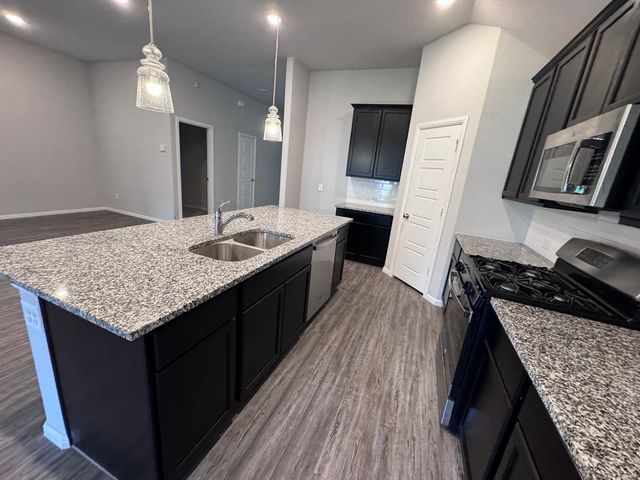 1323 Rosler Street, Mansfield, TX 76063