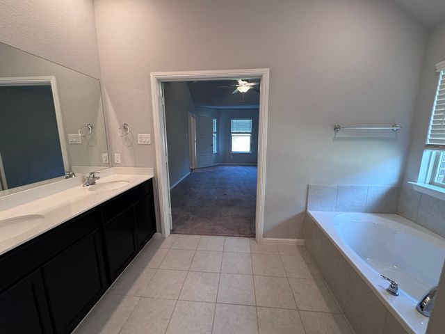 1323 Rosler Street, Mansfield, TX 76063