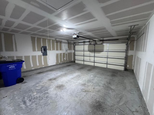 1323 Rosler Street, Mansfield, TX 76063