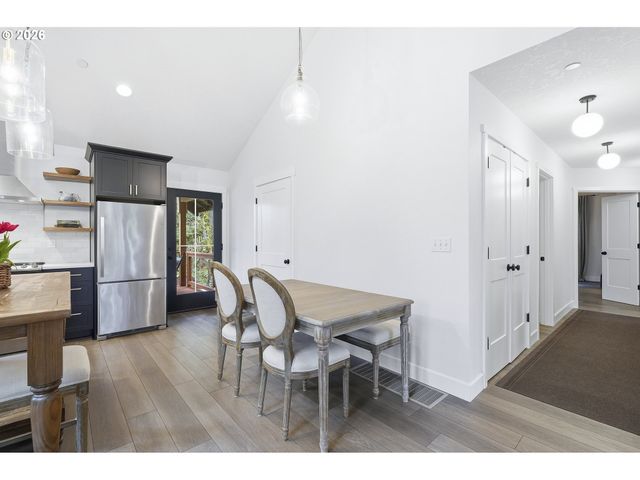 15680 S WAVE Rd, Mulino, OR 97042