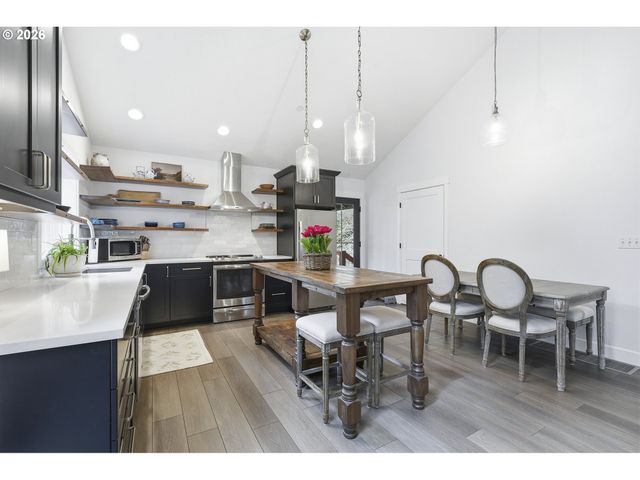 15680 S WAVE Rd, Mulino, OR 97042