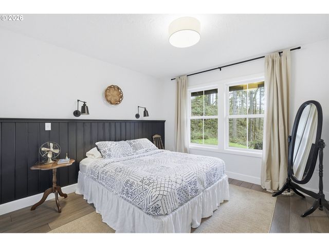 15680 S WAVE Rd, Mulino, OR 97042