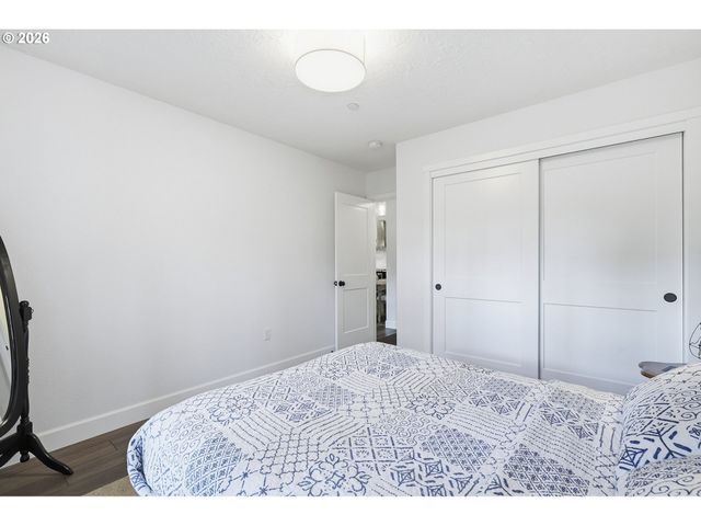 15680 S WAVE Rd, Mulino, OR 97042