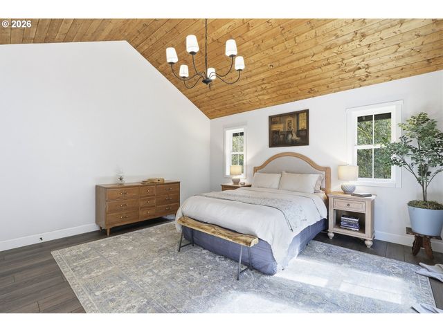 15680 S WAVE Rd, Mulino, OR 97042