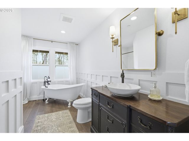 15680 S WAVE Rd, Mulino, OR 97042