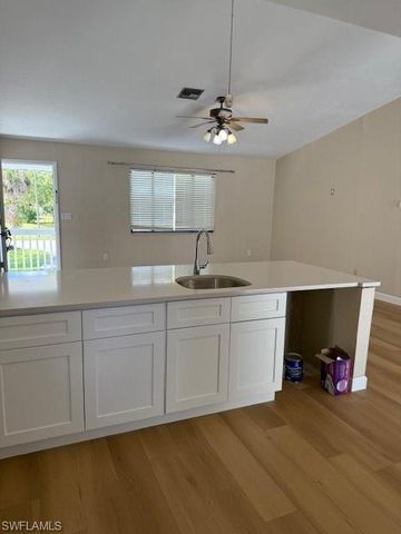 8198 Lark LN, Fort Myers, FL 33967