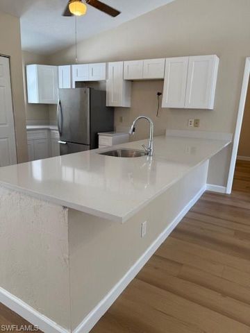 8198 Lark LN, Fort Myers, FL 33967