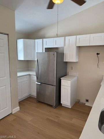 8198 Lark LN, Fort Myers, FL 33967