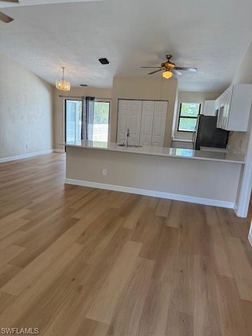 8198 Lark LN, Fort Myers, FL 33967