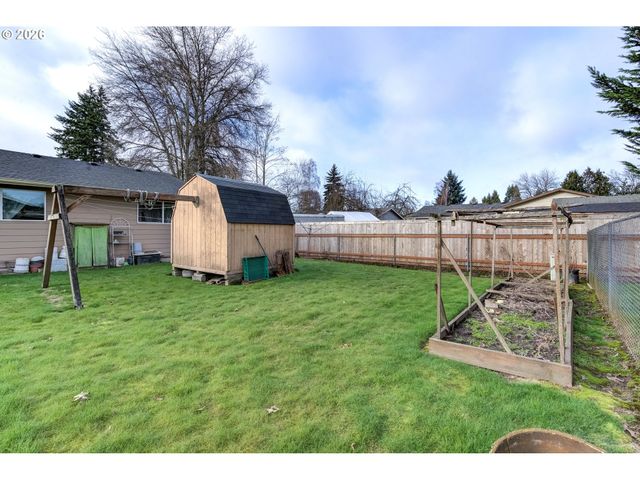 908 Ne 1ST Ave, Battle Ground, WA 98604