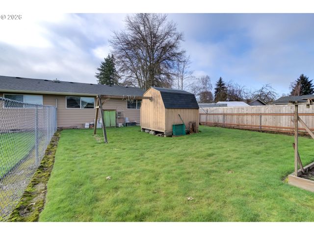 908 Ne 1ST Ave, Battle Ground, WA 98604