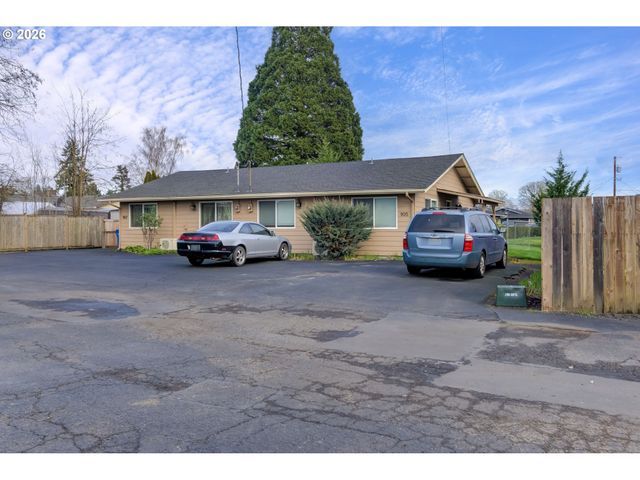 908 Ne 1ST Ave, Battle Ground, WA 98604