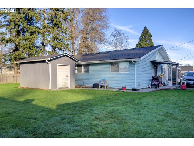 908 Ne 1ST Ave, Battle Ground, WA 98604