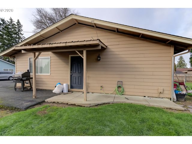 908 Ne 1ST Ave, Battle Ground, WA 98604