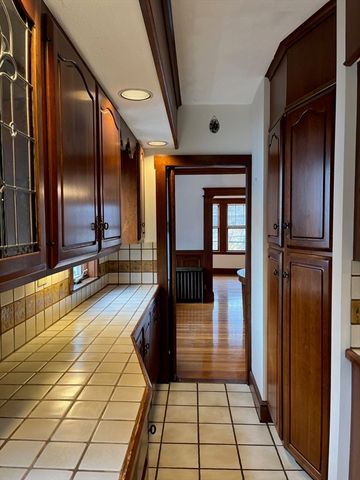 42 School St 2, Arlington, MA 02476