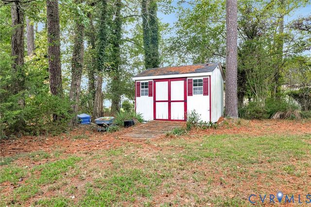 3324 E Princeton Rd, Petersburg, VA 23805