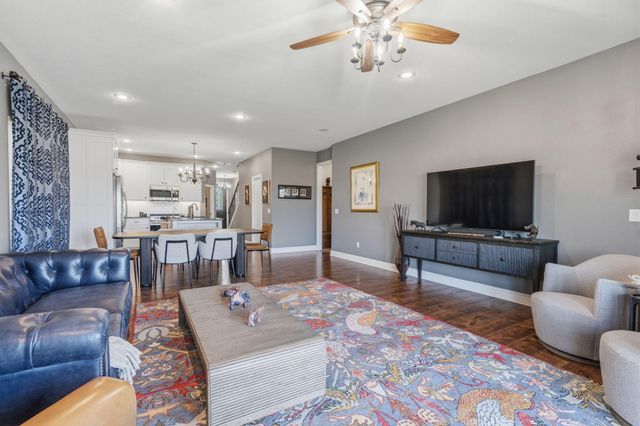 3831 E Brookdale Terrace, Springfield, MO 65802