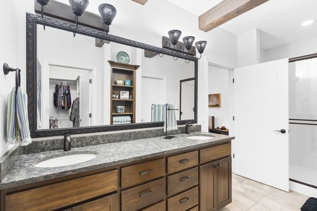 3831 E Brookdale Terrace, Springfield, MO 65802