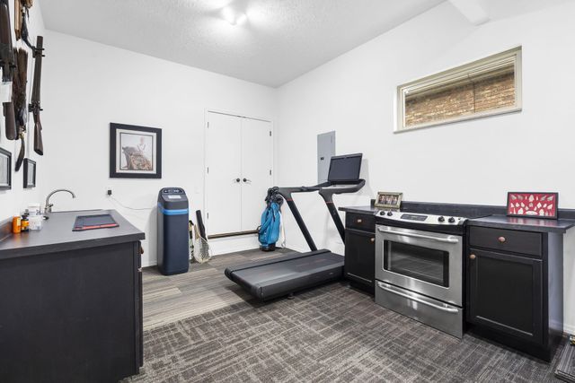 3831 E Brookdale Terrace, Springfield, MO 65802