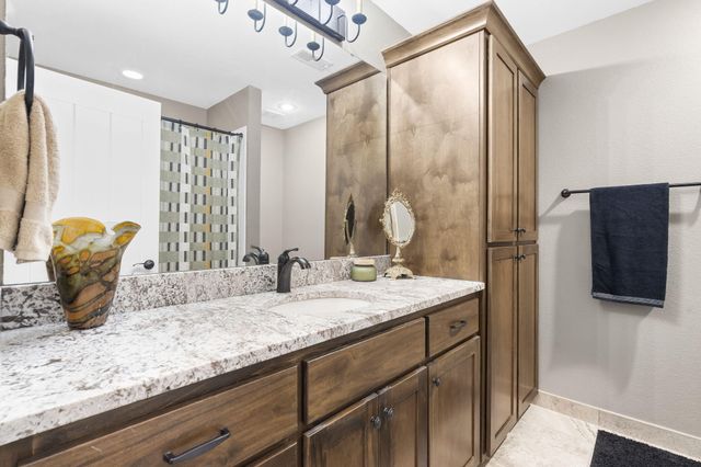 3831 E Brookdale Terrace, Springfield, MO 65802