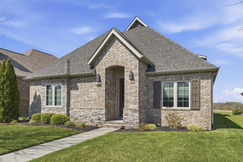 3831 E Brookdale Terrace, Springfield, MO 65802