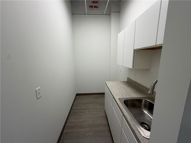 2420 S 8th Street Suite 1&5, Rogers, AR 72758