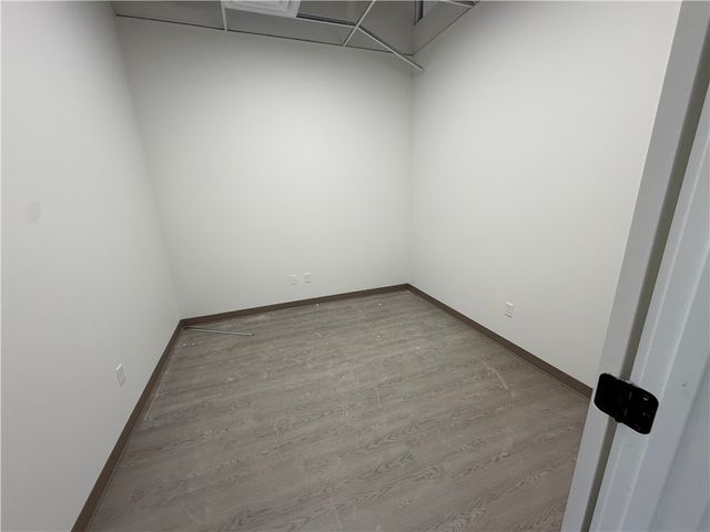 2420 S 8th Street Suite 1&5, Rogers, AR 72758