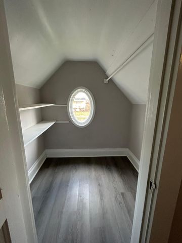 221 S Highland Street, Winchester, KY 40391