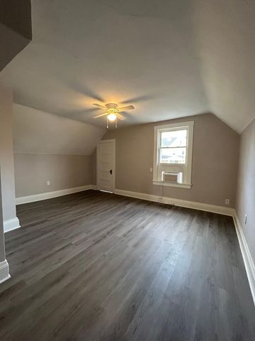 221 S Highland Street, Winchester, KY 40391