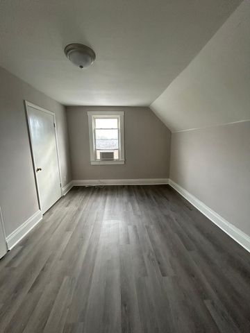 221 S Highland Street, Winchester, KY 40391