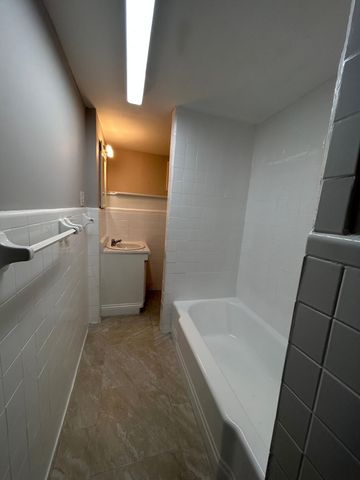 221 S Highland Street, Winchester, KY 40391