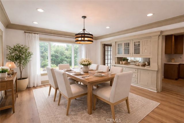 4239 S Raymond Avenue, Los Angeles, CA 90037