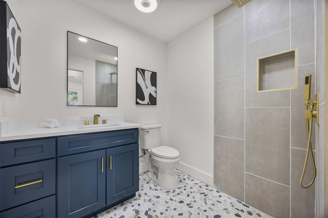 19005 Venture DR, Lago Vista, TX 78645